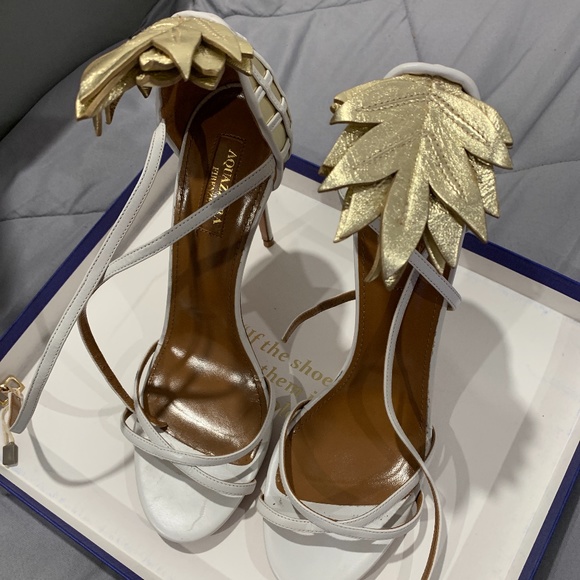 Shoes - Picture 1 of 4